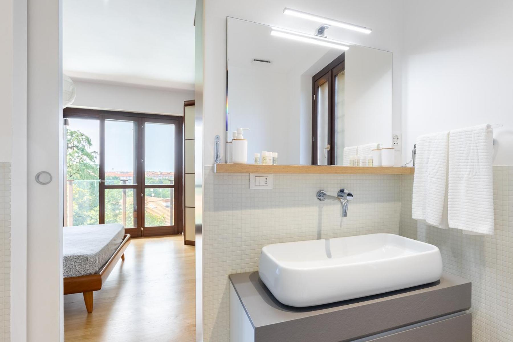 Apartamento Lussuoso Vista Citta - Borgo Po - Box Auto *